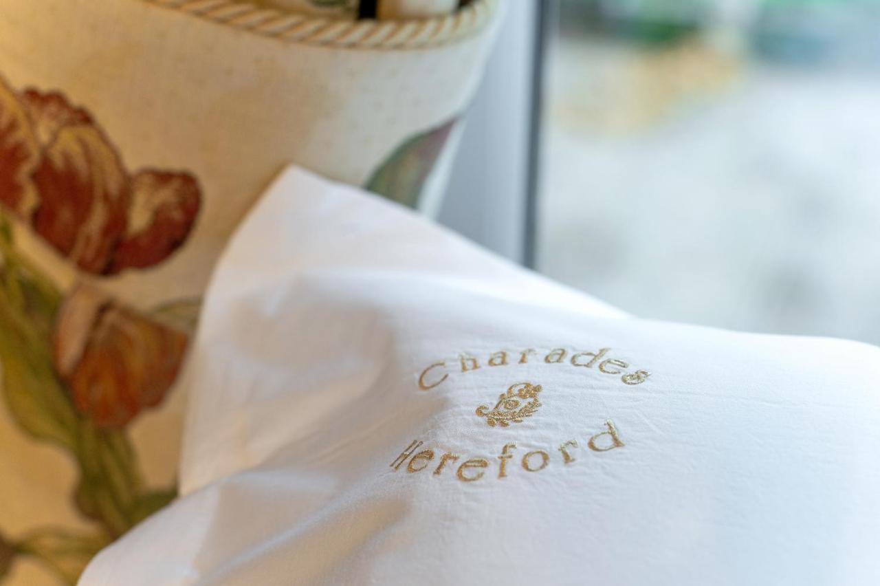 Charades Guest House Hereford Exteriör bild
