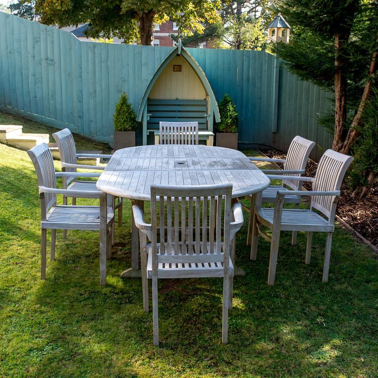 Charades Guest House Hereford Exteriör bild